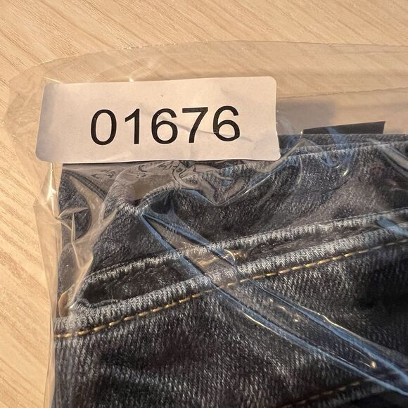 Womens ABERCROMBIE & FITCH Dark Wash Skinny Slim Low Rise Jeans 00 24” Floral - Picture 16 of 16